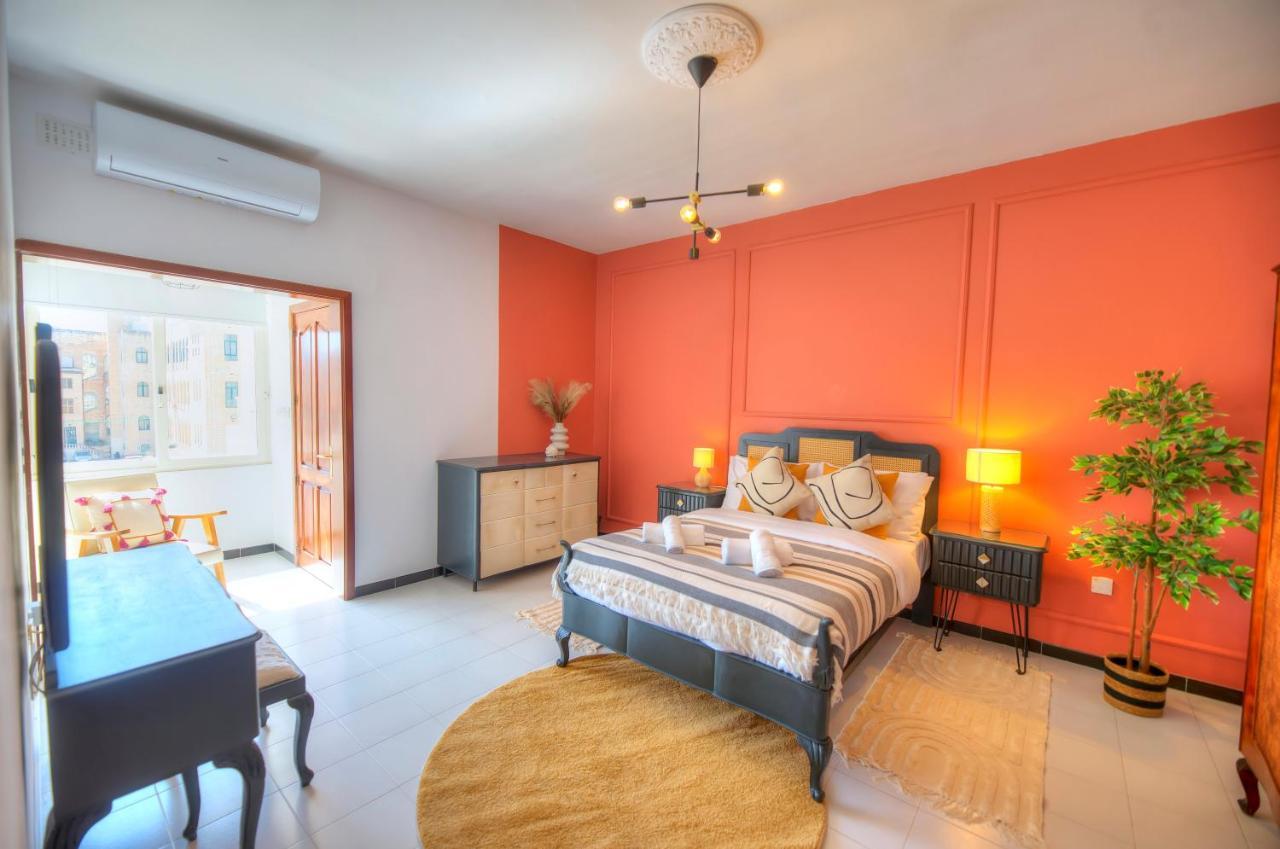 Beautifully Furnished Seafront 4 Bedrooms Goslm-4 Sliema Exteriér fotografie