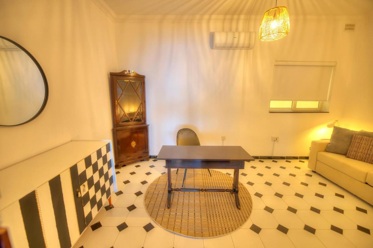 Beautifully Furnished Seafront 4 Bedrooms Goslm-4 Sliema Exteriér fotografie