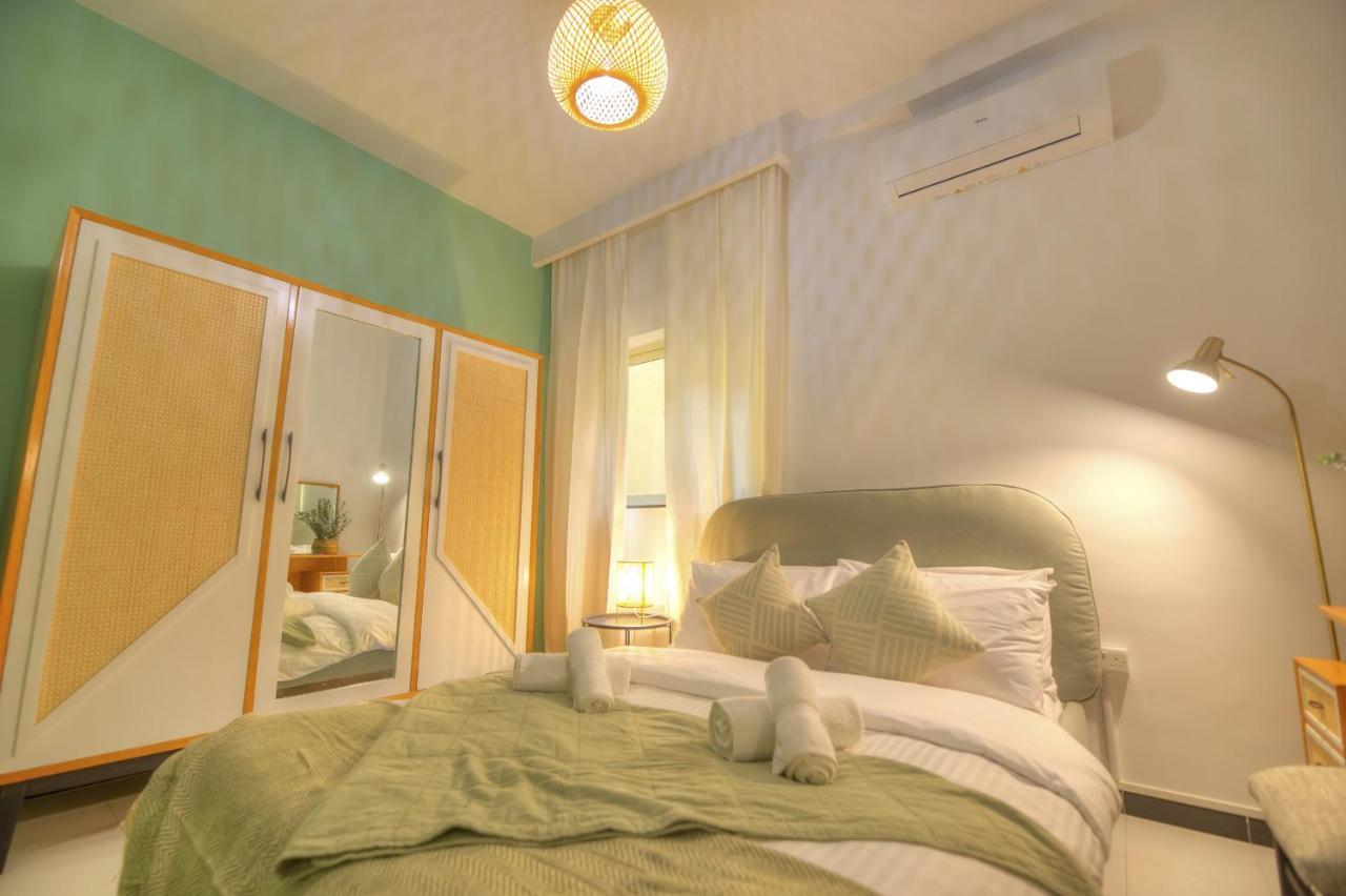 Beautifully Furnished Seafront 4 Bedrooms Goslm-4 Sliema Exteriér fotografie