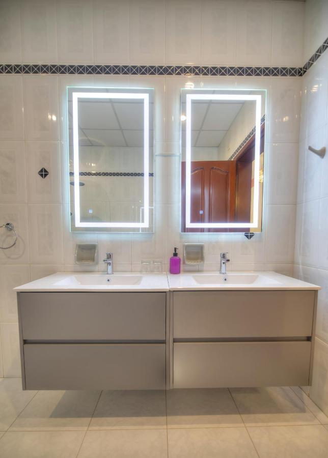 Beautifully Furnished Seafront 4 Bedrooms Goslm-4 Sliema Exteriér fotografie
