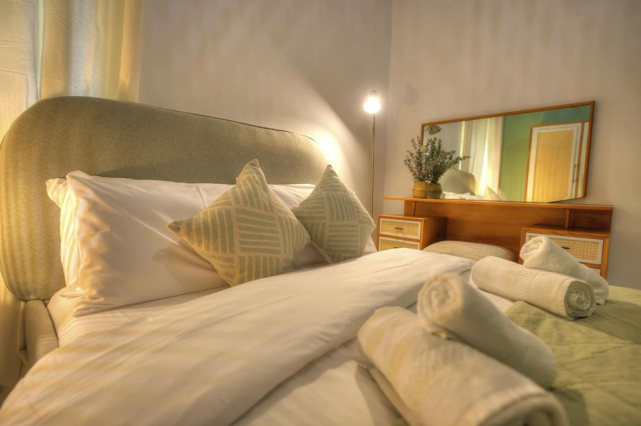 Beautifully Furnished Seafront 4 Bedrooms Goslm-4 Sliema Exteriér fotografie